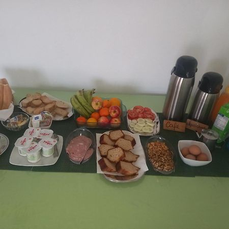 Residencial Rosa Criola Bed & Breakfast Сал Рей Екстериор снимка